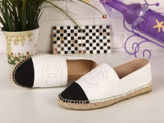 CHANEL Loafers Women--080